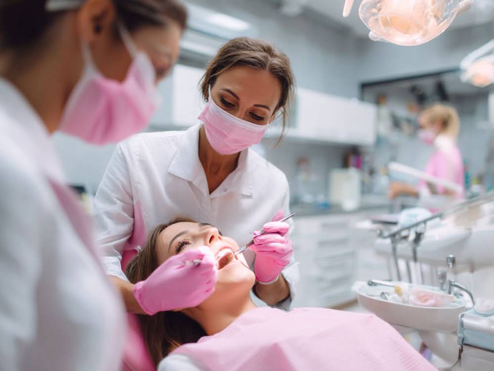 Коронка металлокерамическая