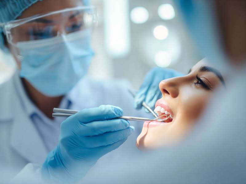 Лечение глубокого кариеса зубов в клинике